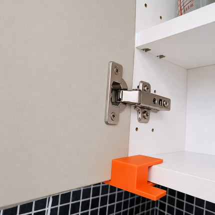 4 x Cabinet door holders for joiner and carpenters