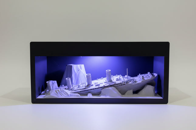 RMS Titanic Shadow Box Lamp