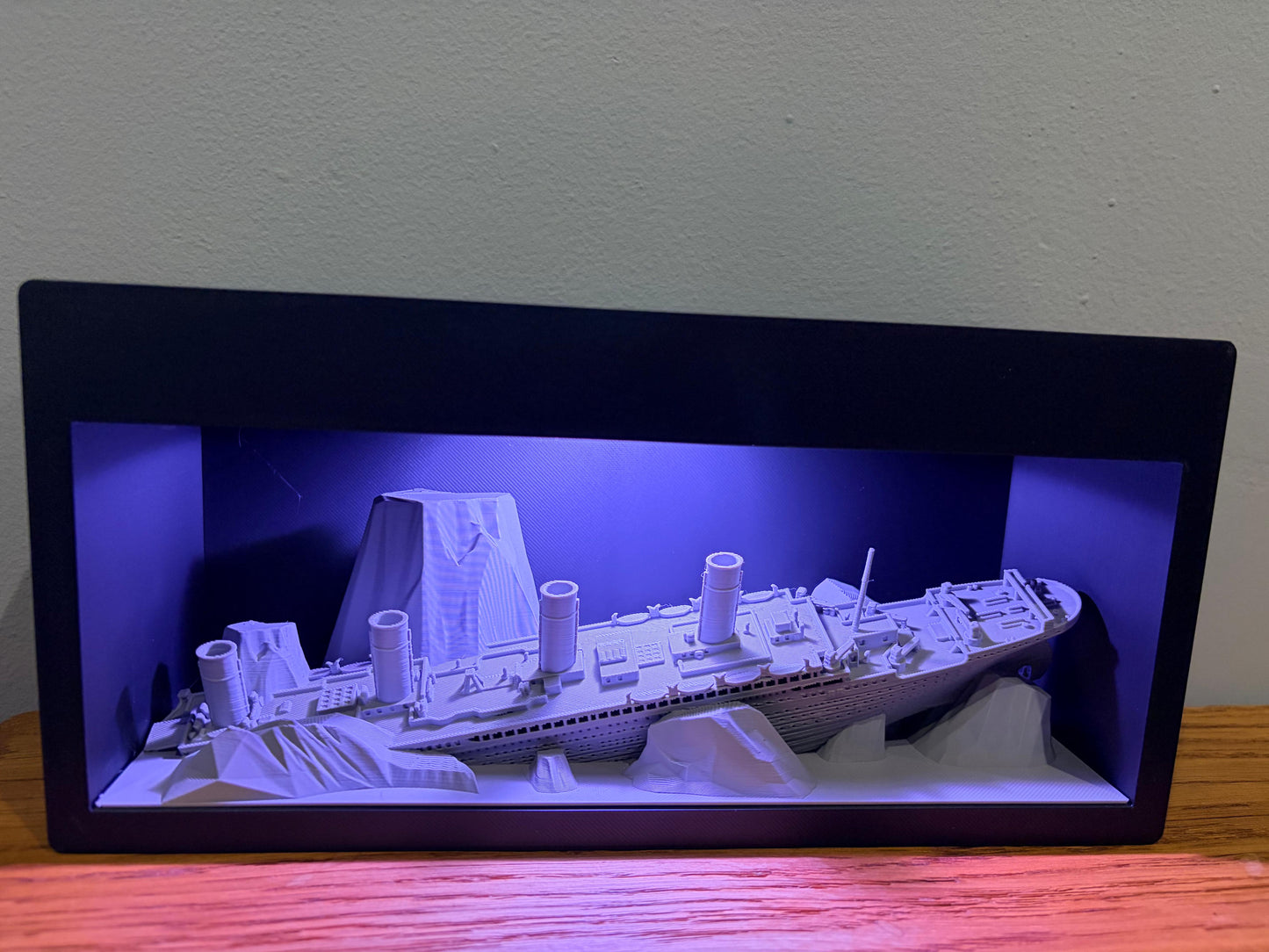 RMS Titanic Shadow Box Lamp